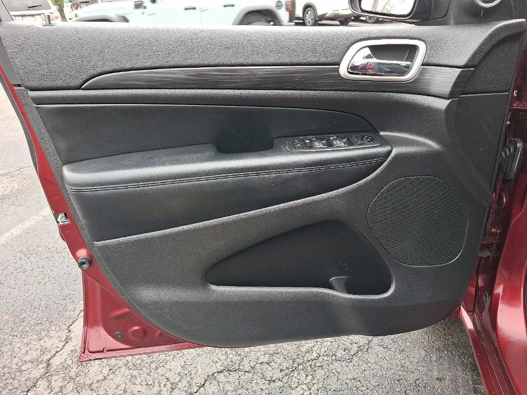 used 2021 Jeep Grand Cherokee car, priced at $21,998