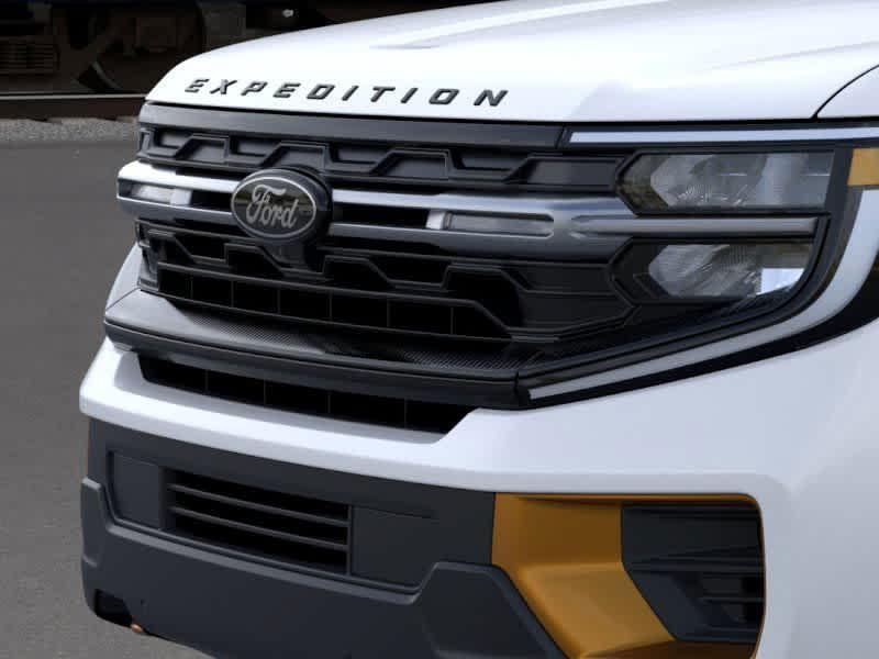 new 2025 Ford Expedition car, priced at $85,035