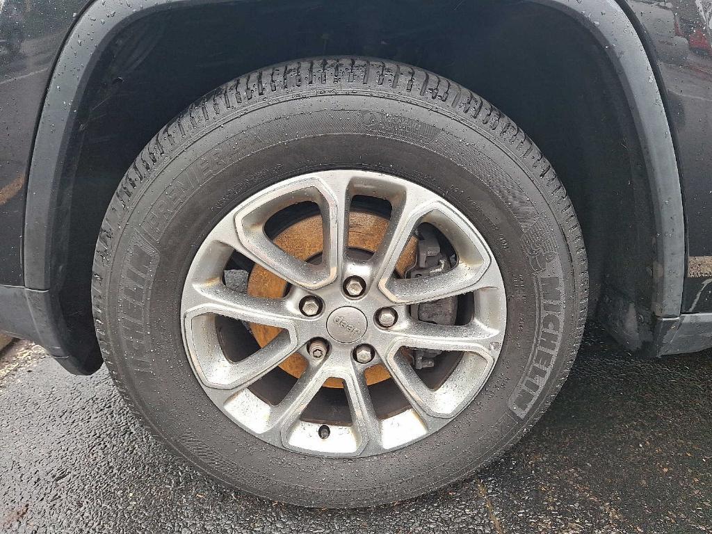 used 2015 Jeep Grand Cherokee car, priced at $11,449