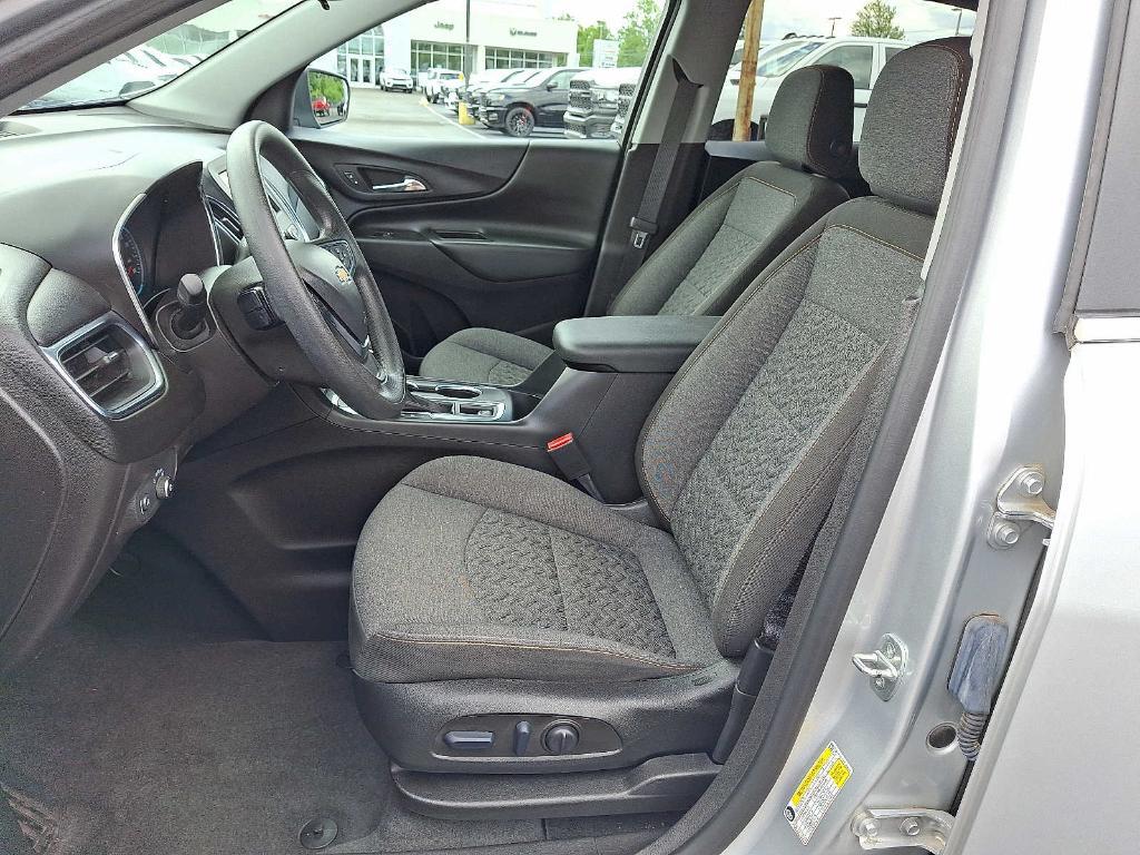 used 2022 Chevrolet Equinox car, priced at $21,998