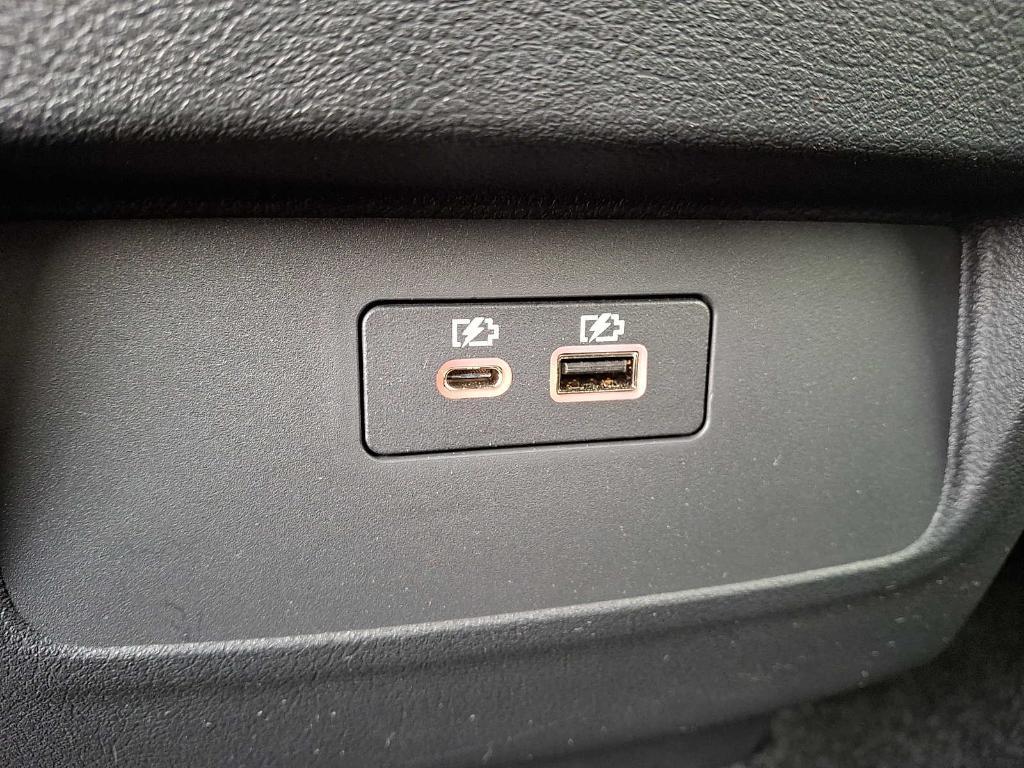 used 2025 Nissan Frontier car, priced at $38,998