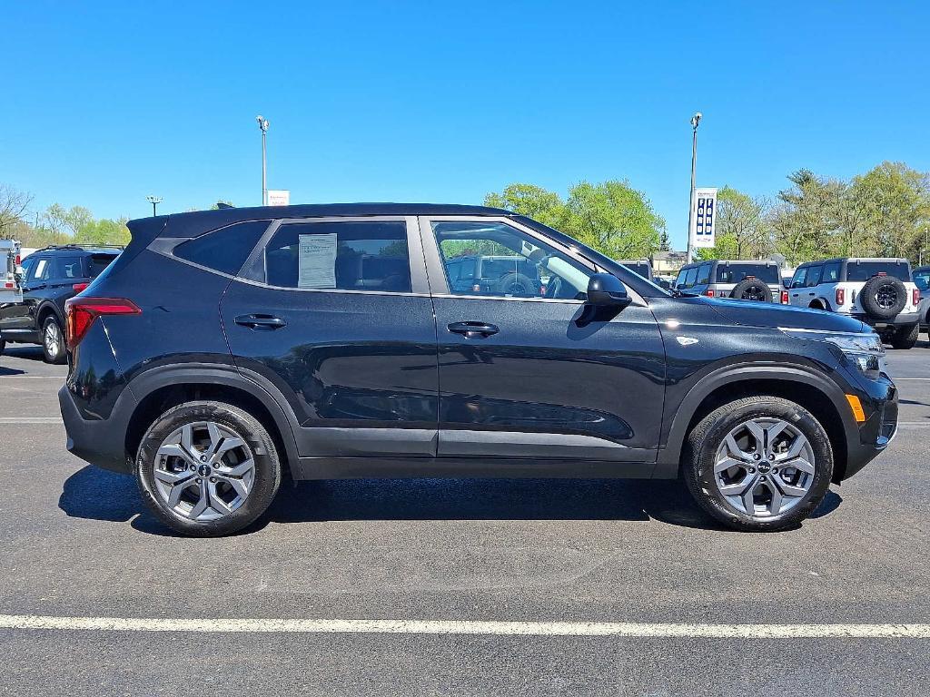 used 2024 Kia Seltos car, priced at $19,998