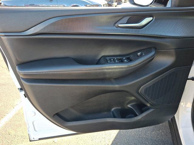 used 2023 Jeep Grand Cherokee car, priced at $34,448