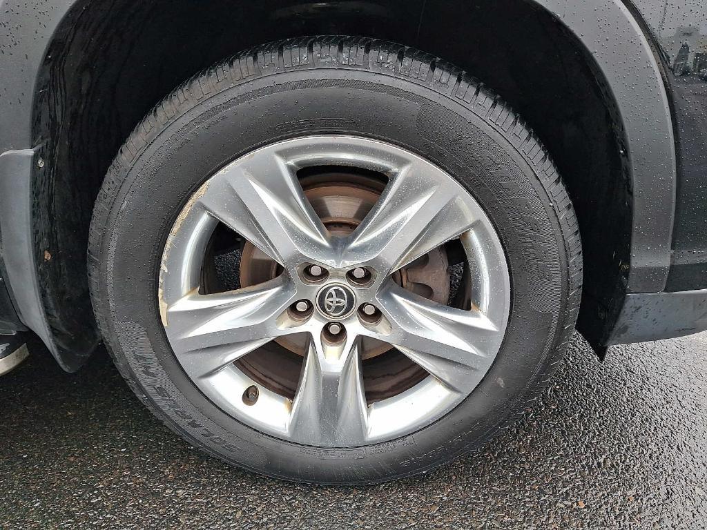 used 2016 Toyota Highlander car, priced at $14,889