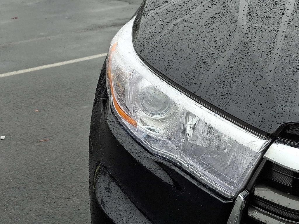 used 2016 Toyota Highlander car, priced at $14,889