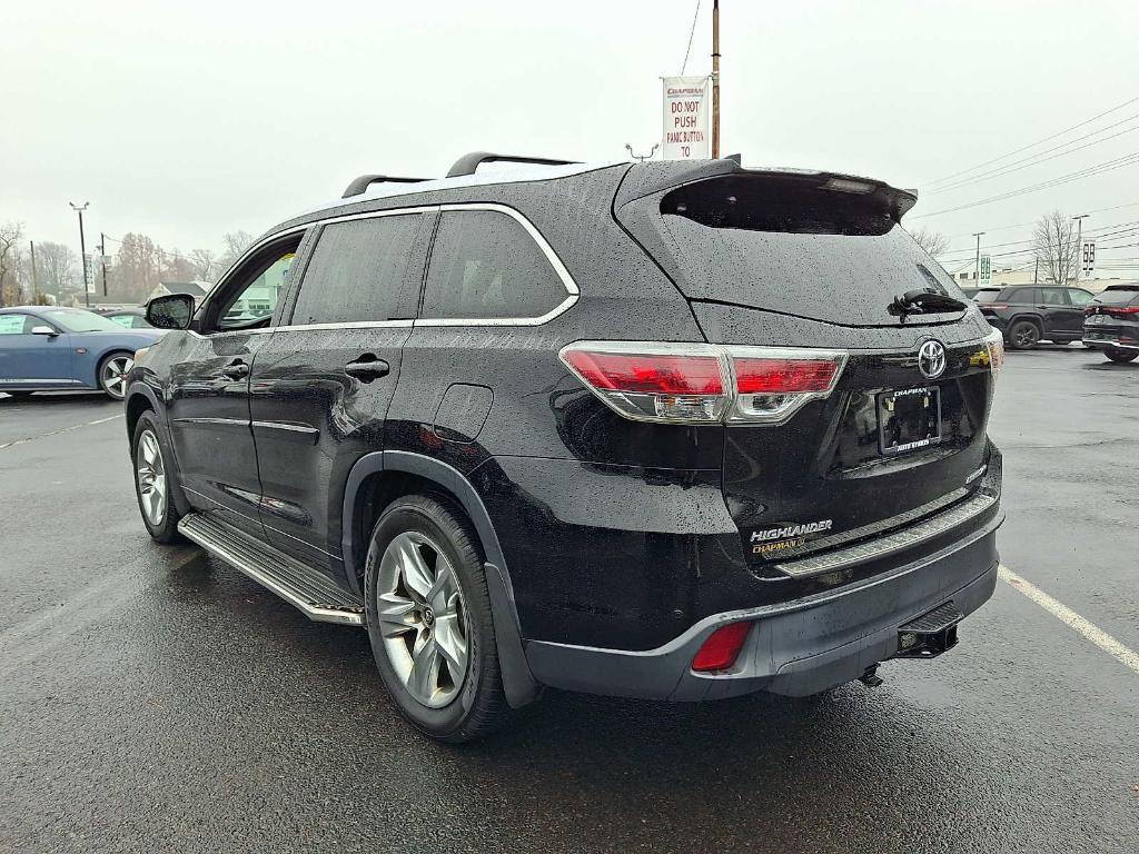 used 2016 Toyota Highlander car, priced at $14,889