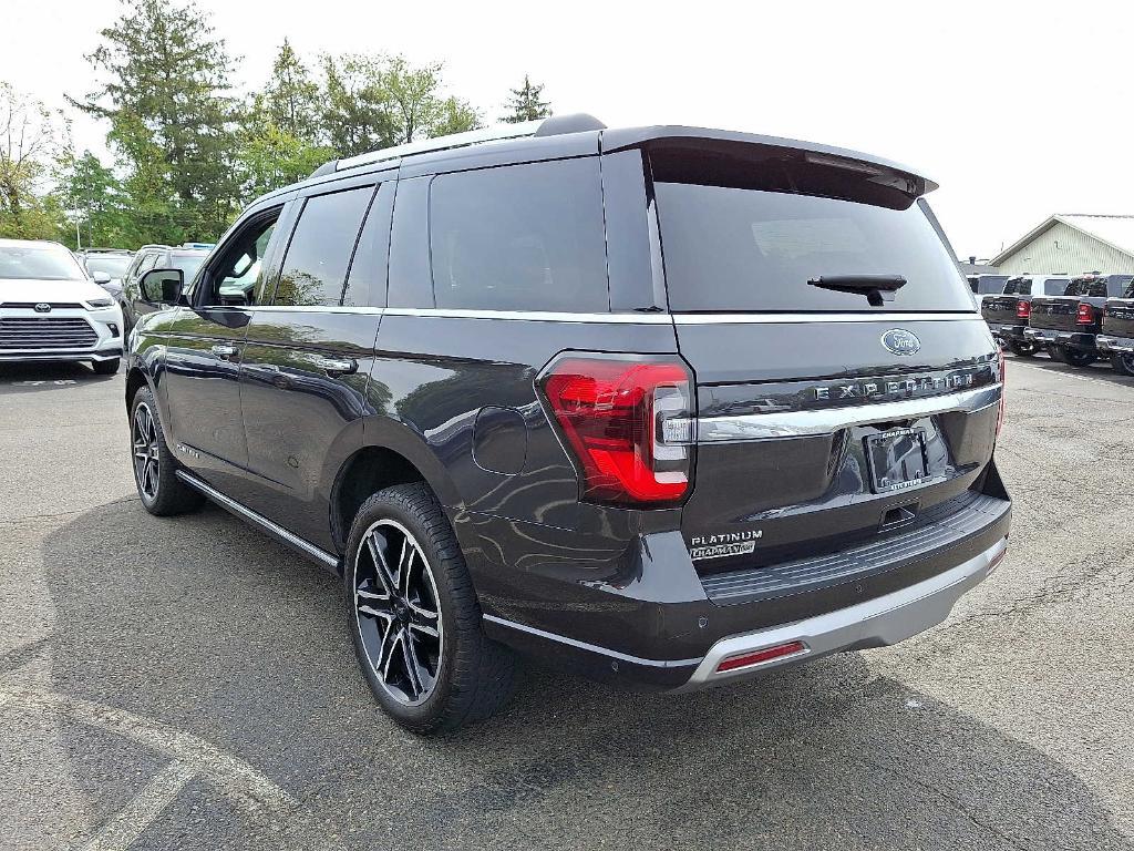 used 2024 Ford Expedition car, priced at $76,889