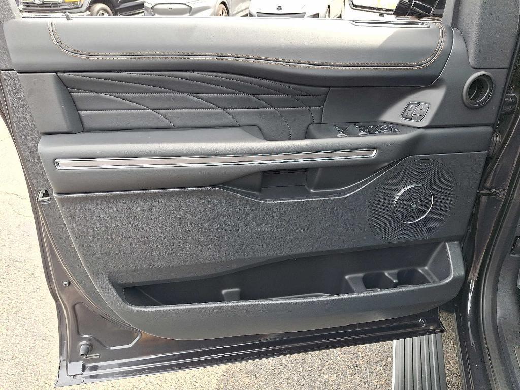 used 2024 Ford Expedition car, priced at $76,889