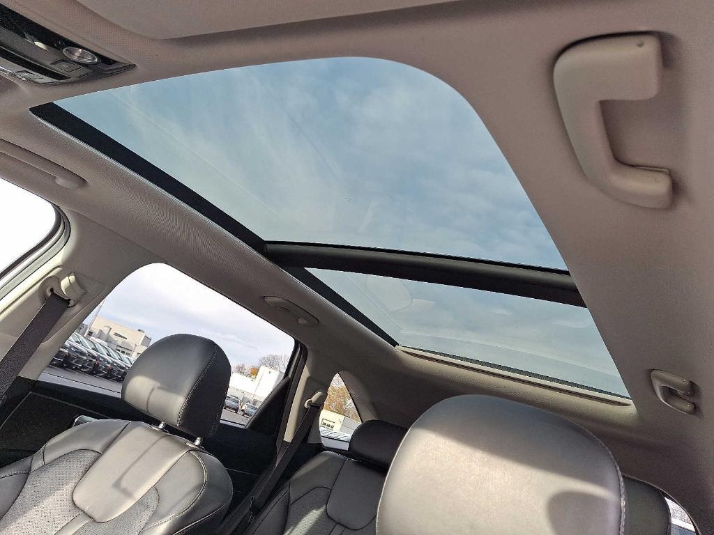 used 2022 Kia Sorento car, priced at $26,449