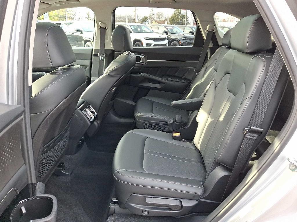 used 2022 Kia Sorento car, priced at $26,449