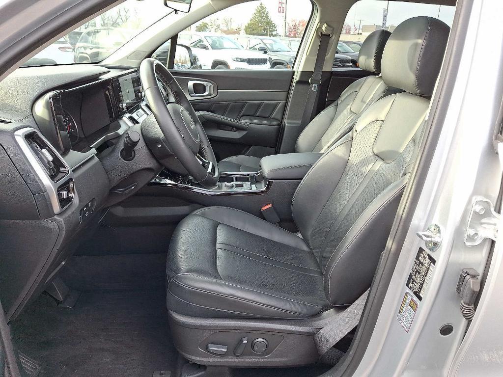 used 2022 Kia Sorento car, priced at $26,449