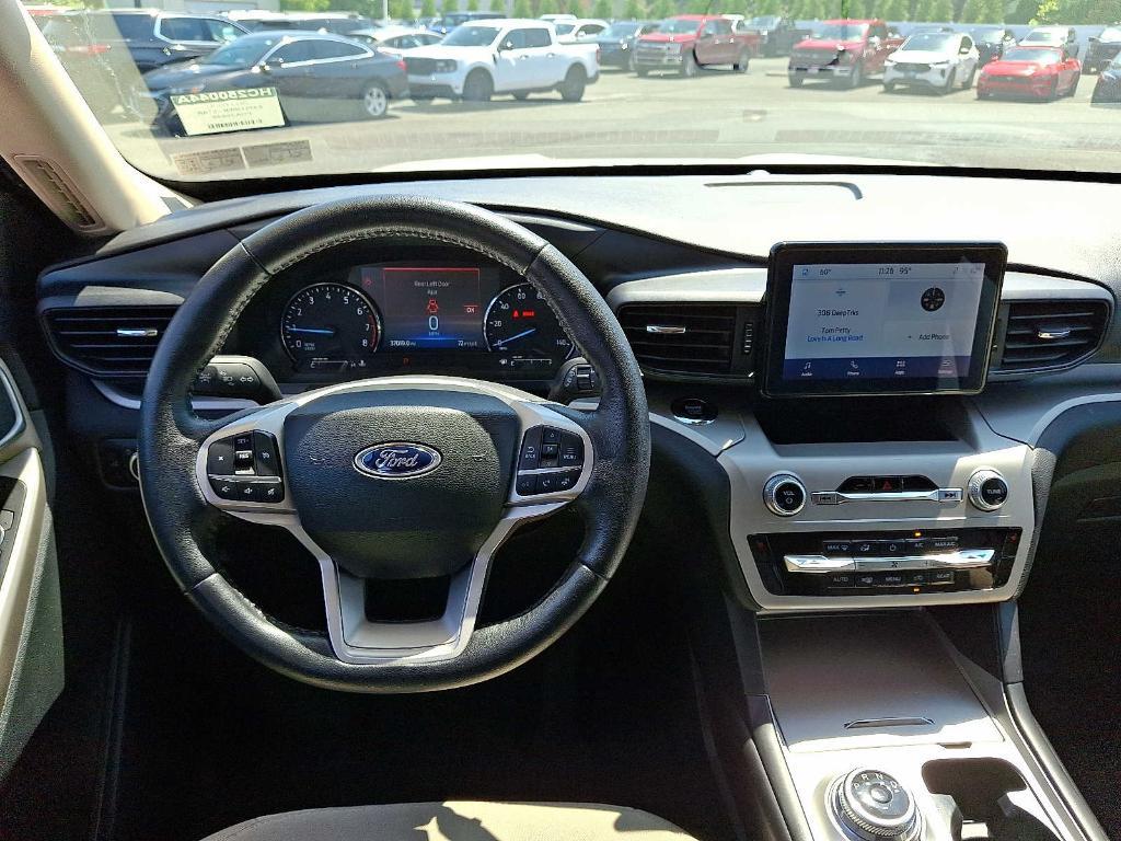 used 2023 Ford Explorer car, priced at $30,998