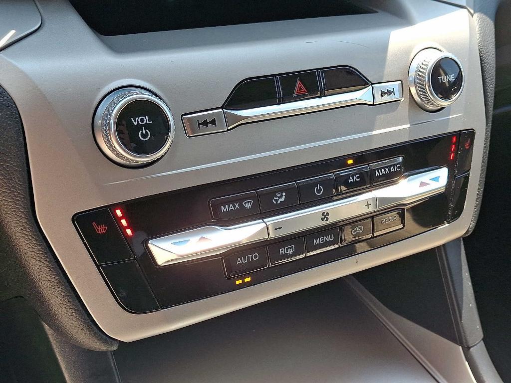 used 2023 Ford Explorer car, priced at $30,998