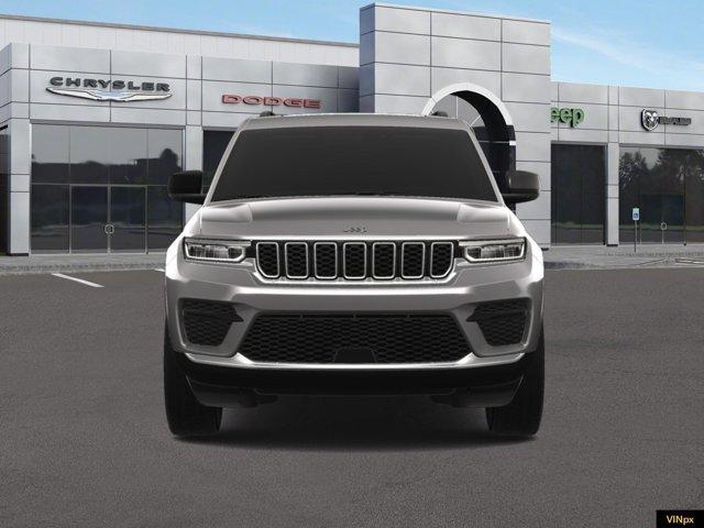 new 2025 Jeep Grand Cherokee car, priced at $38,905