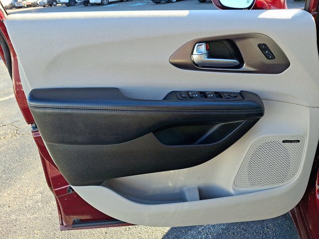 used 2018 Chrysler Pacifica car, priced at $18,888