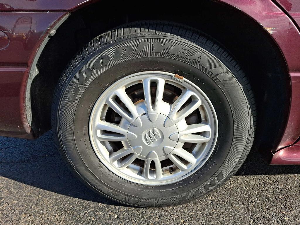 used 2004 Buick LeSabre car, priced at $3,333