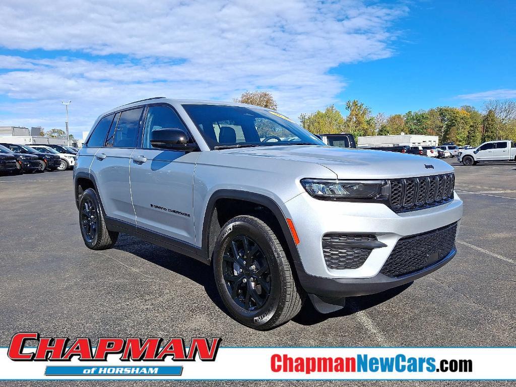 used 2025 Jeep Grand Cherokee car, priced at $39,997