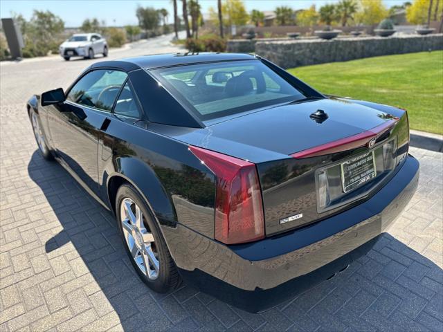 used 2005 Cadillac XLR car