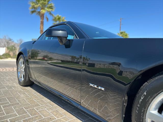 used 2005 Cadillac XLR car