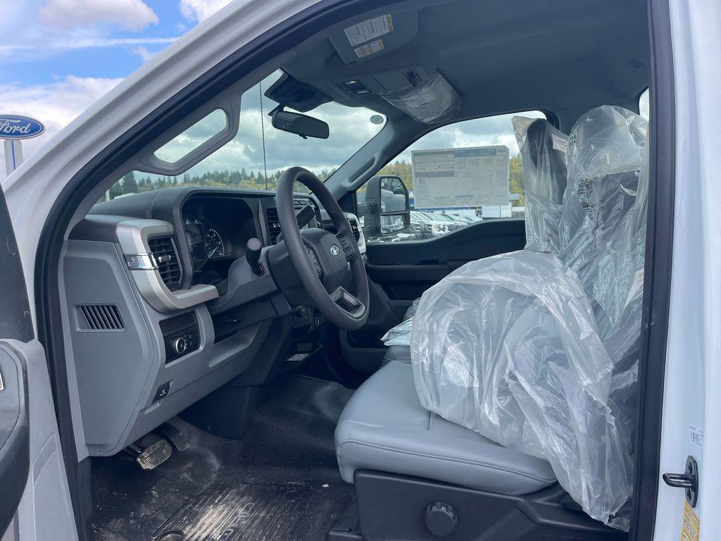 new 2024 Ford F-350 car, priced at $65,230