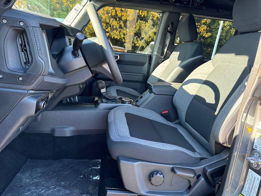 new 2025 Ford Bronco car, priced at $41,364