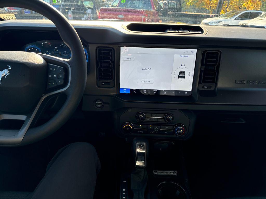 new 2025 Ford Bronco car, priced at $41,364