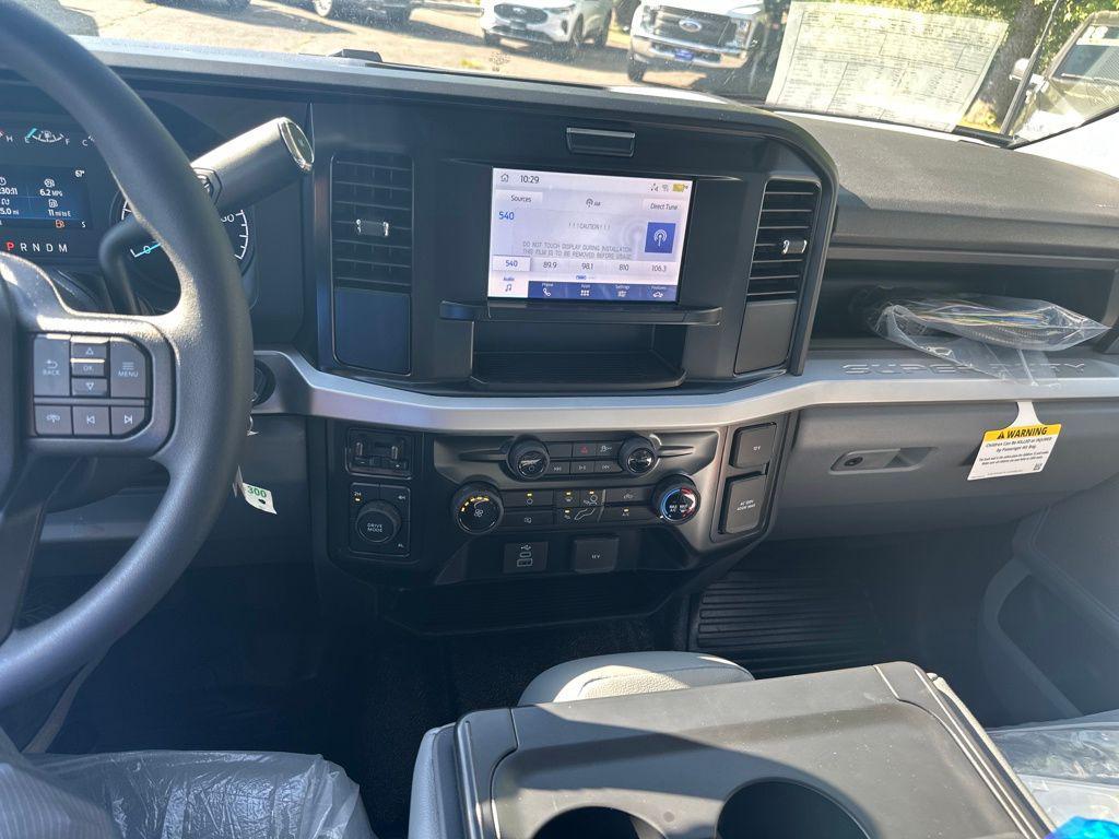 new 2025 Ford F-450 car, priced at $92,774