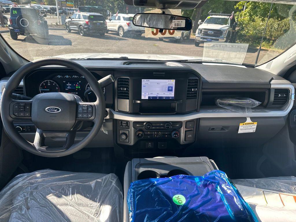 new 2025 Ford F-450 car, priced at $92,774