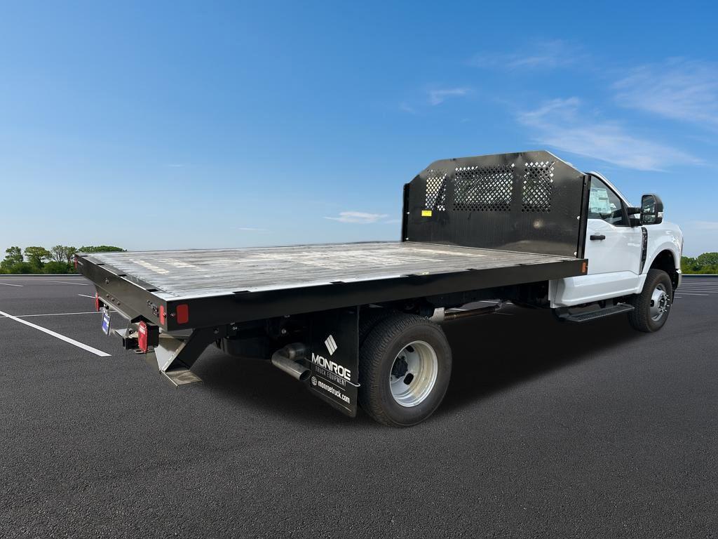 new 2025 Ford F-350 car, priced at $67,578