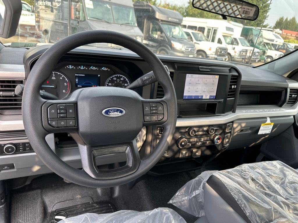 new 2025 Ford F-350 car, priced at $67,578
