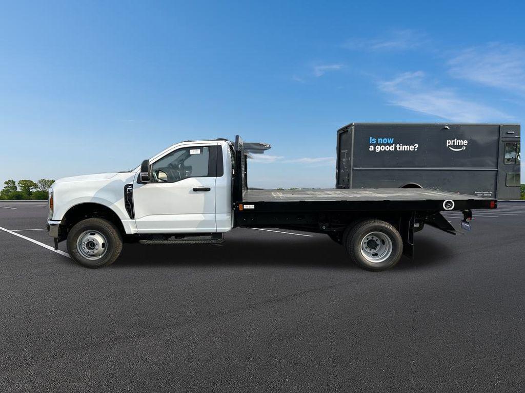 new 2025 Ford F-350 car, priced at $67,578