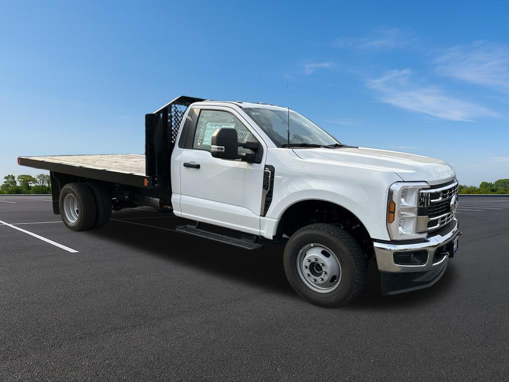 new 2025 Ford F-350 car, priced at $67,578