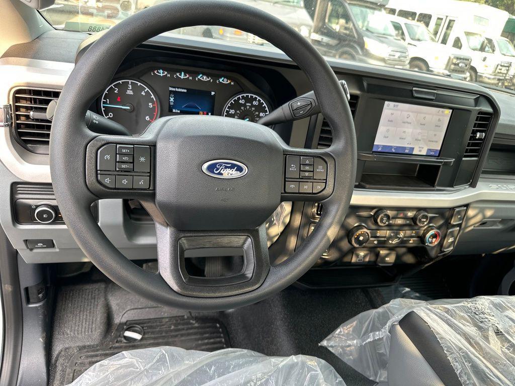 new 2025 Ford F-350 car, priced at $67,578
