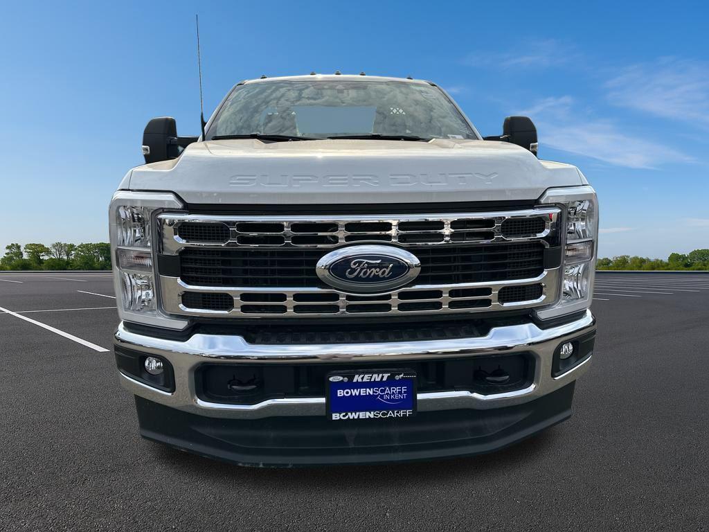 new 2025 Ford F-350 car, priced at $67,578