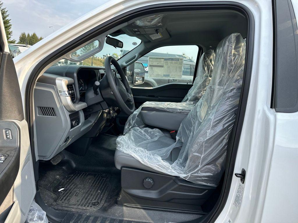 new 2025 Ford F-350 car, priced at $67,578