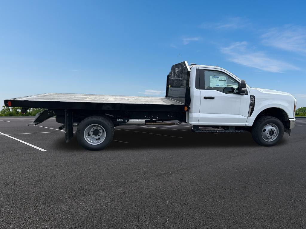 new 2025 Ford F-350 car, priced at $67,220