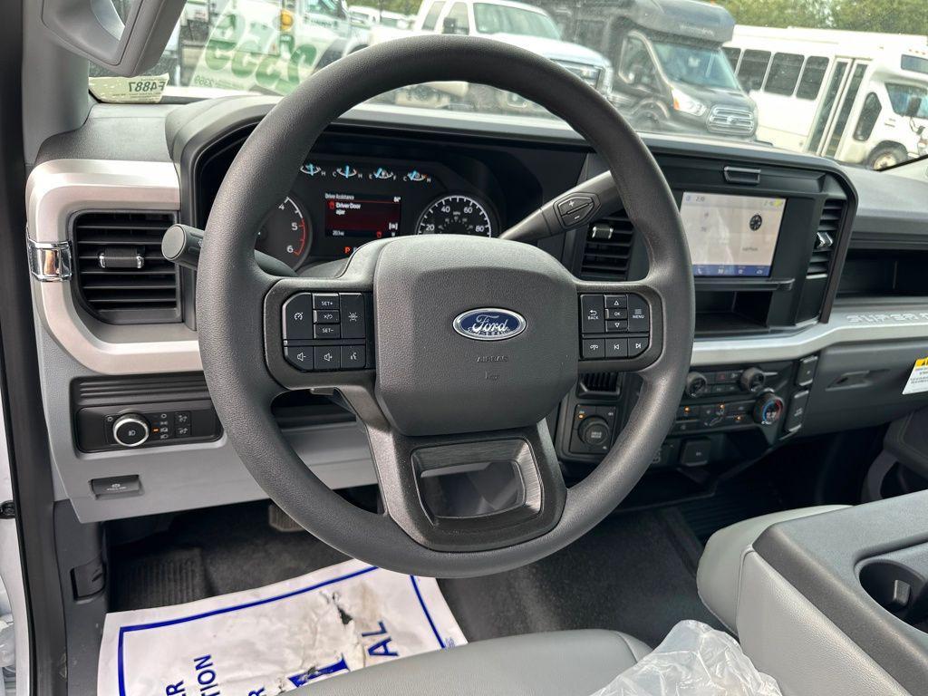 new 2025 Ford F-350 car, priced at $67,220