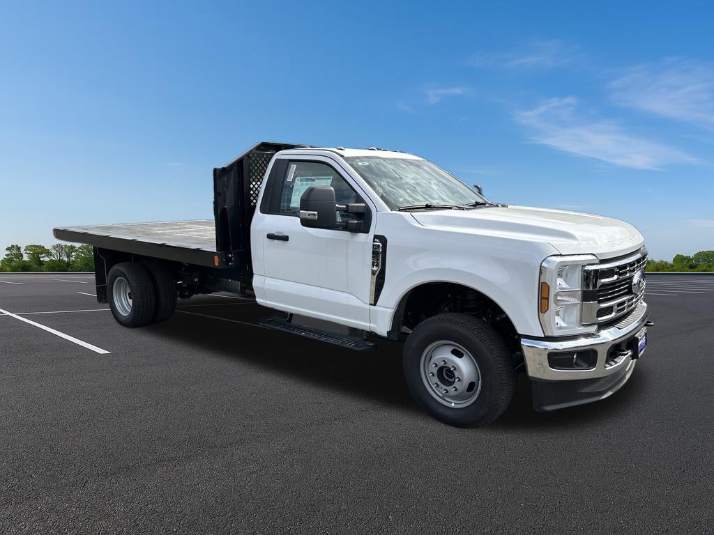 new 2025 Ford F-350 car, priced at $67,220