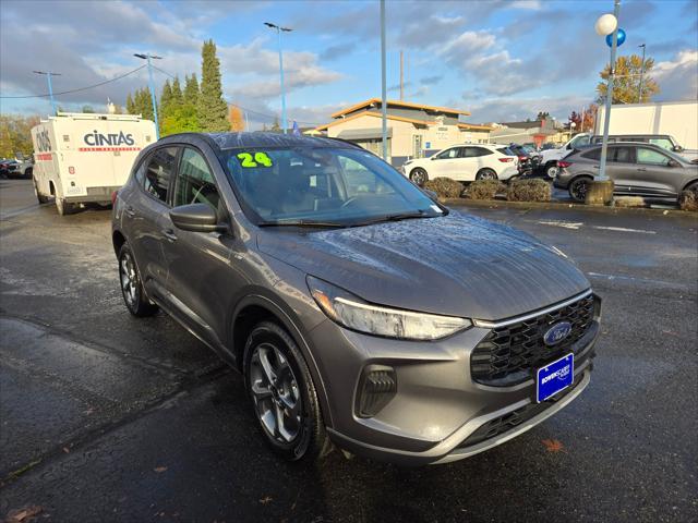 used 2024 Ford Escape car, priced at $27,999