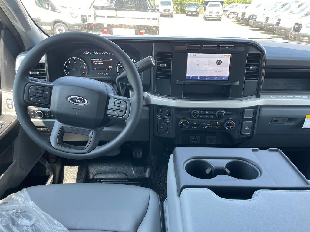 new 2024 Ford F-450 car, priced at $72,225