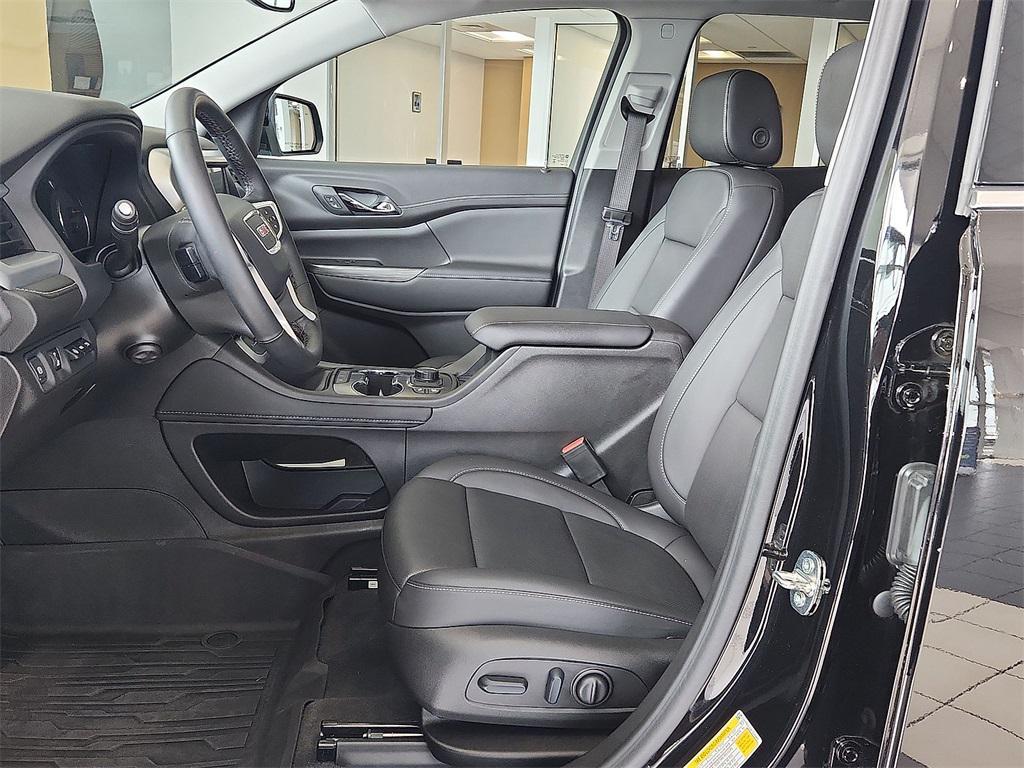 used 2023 GMC Acadia car, priced at $38,585