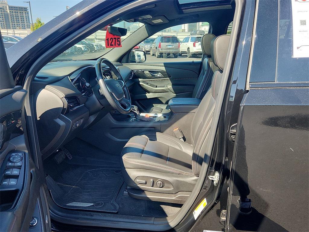 used 2023 Chevrolet Traverse car, priced at $36,985