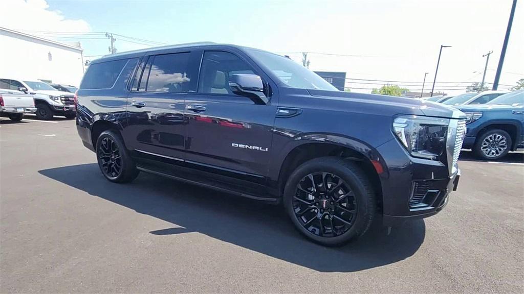 used 2024 GMC Yukon XL car, priced at $77,280
