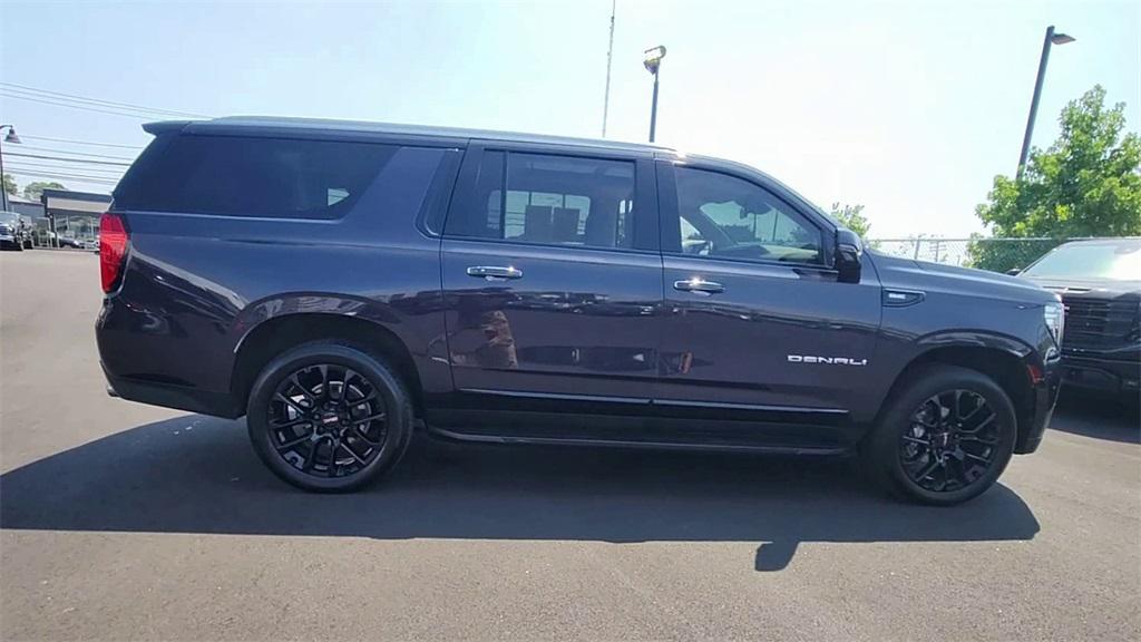 used 2024 GMC Yukon XL car, priced at $77,280