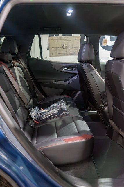 new 2025 Chevrolet Equinox car, priced at $35,804