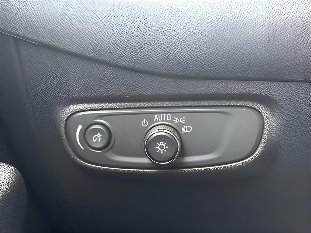 used 2023 Chevrolet Equinox car, priced at $21,999
