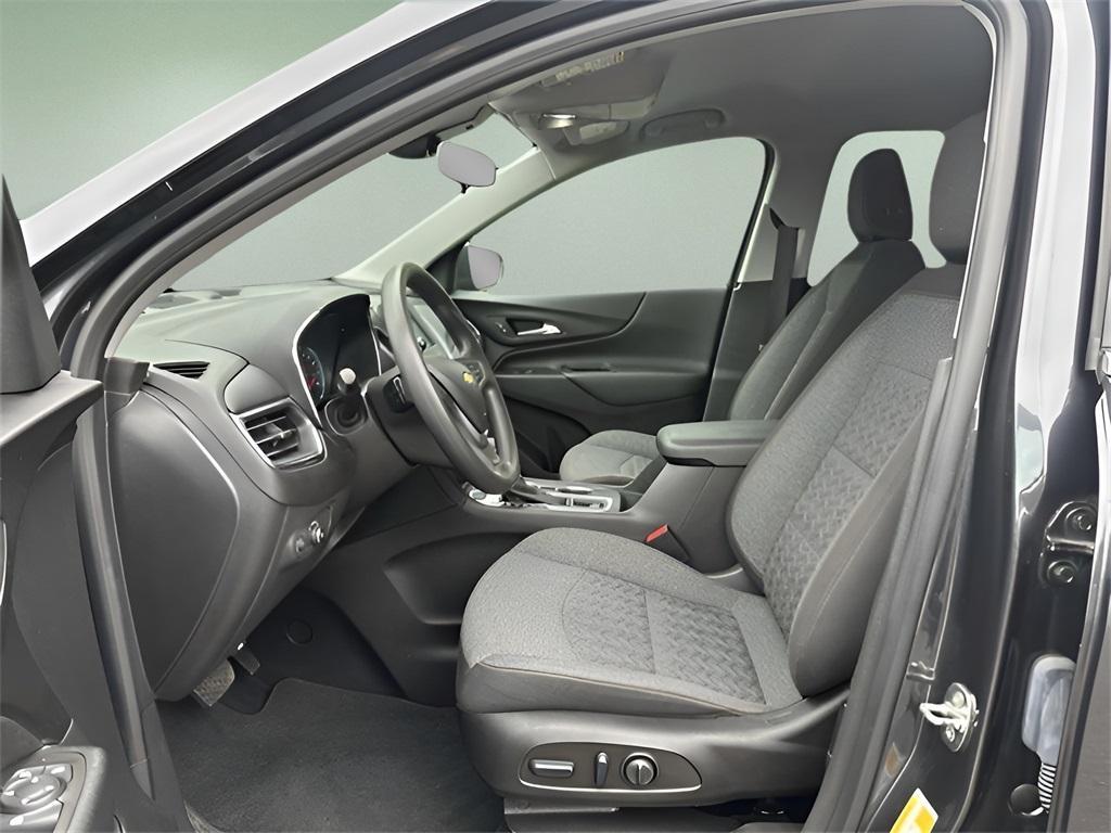 used 2023 Chevrolet Equinox car, priced at $21,999