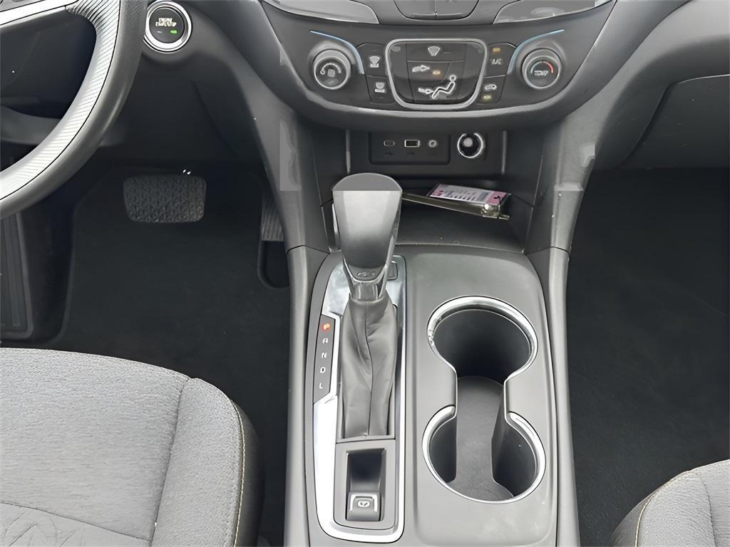 used 2023 Chevrolet Equinox car, priced at $21,999