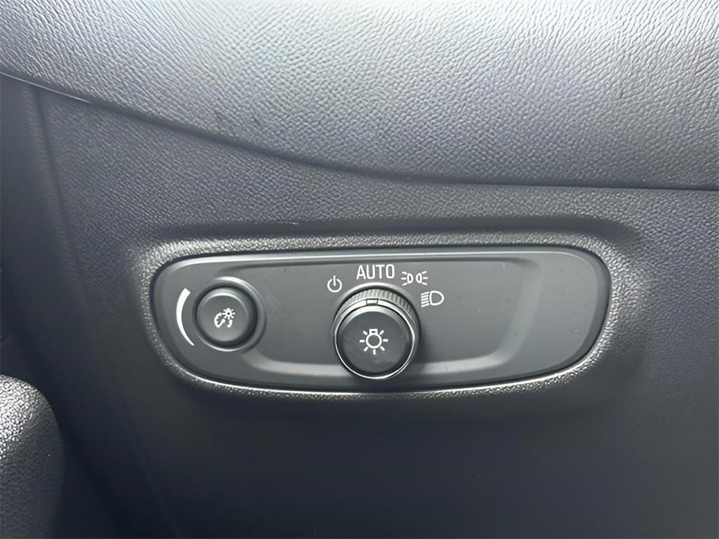 used 2023 Chevrolet Equinox car, priced at $22,999