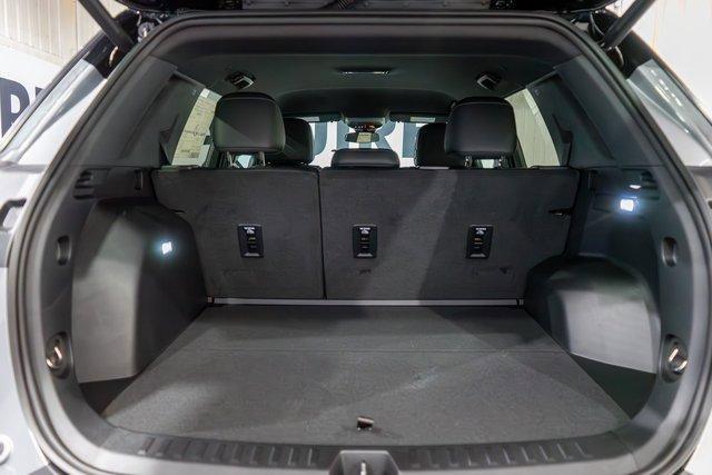 new 2026 Chevrolet Equinox car, priced at $33,815